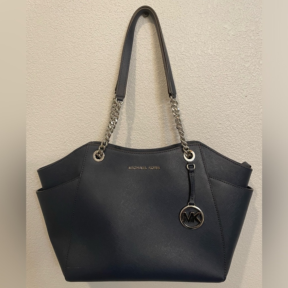 Michael Kors Jet Set Travel Large Chain Shoulder Tote Navy Blue Leather
